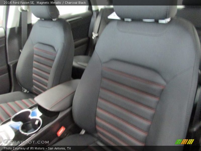 Magnetic Metallic / Charcoal Black 2016 Ford Fusion SE