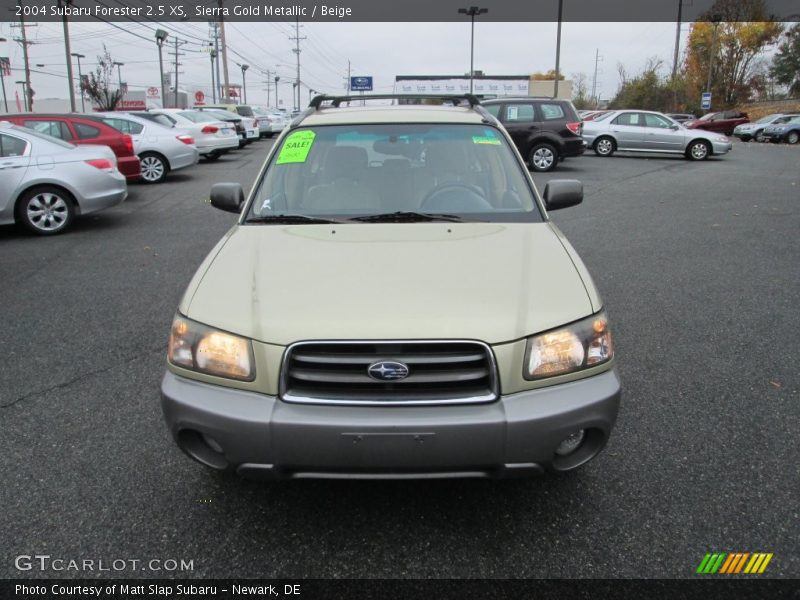 Sierra Gold Metallic / Beige 2004 Subaru Forester 2.5 XS