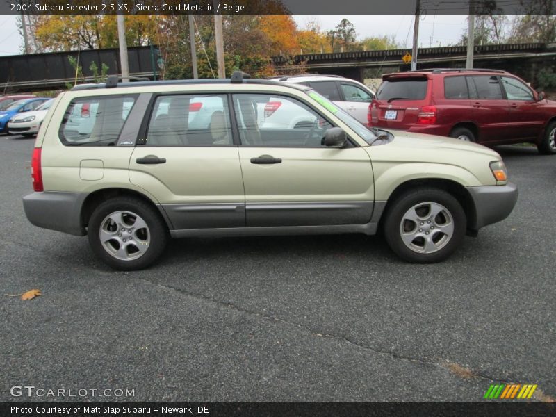 Sierra Gold Metallic / Beige 2004 Subaru Forester 2.5 XS