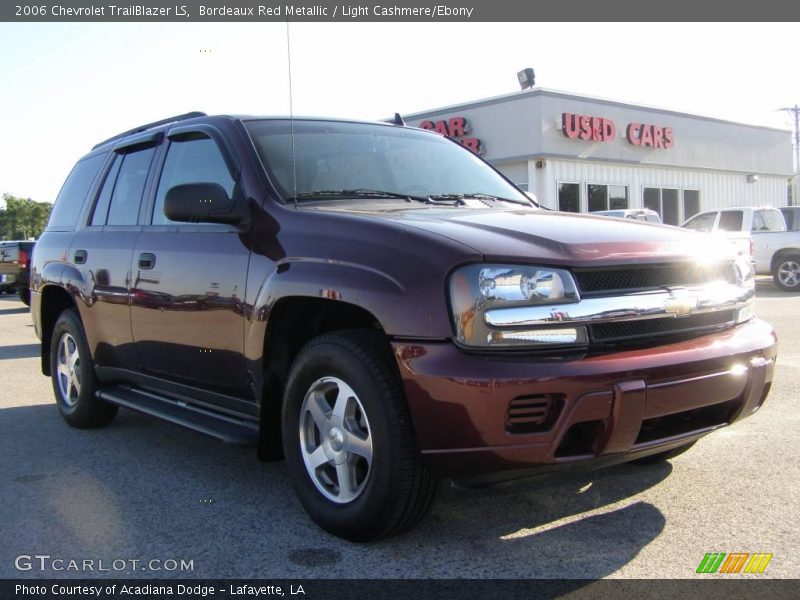 Bordeaux Red Metallic / Light Cashmere/Ebony 2006 Chevrolet TrailBlazer LS