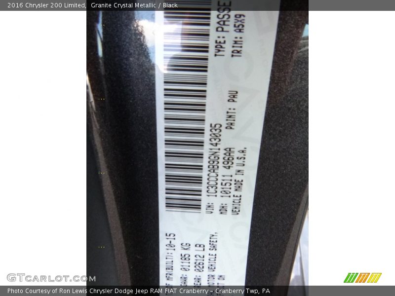 Granite Crystal Metallic / Black 2016 Chrysler 200 Limited