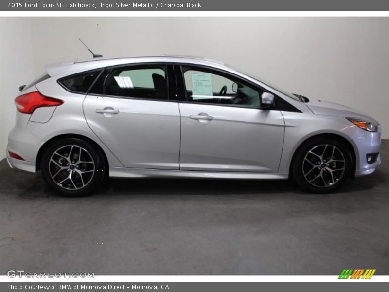 Ingot Silver Metallic / Charcoal Black 2015 Ford Focus SE Hatchback