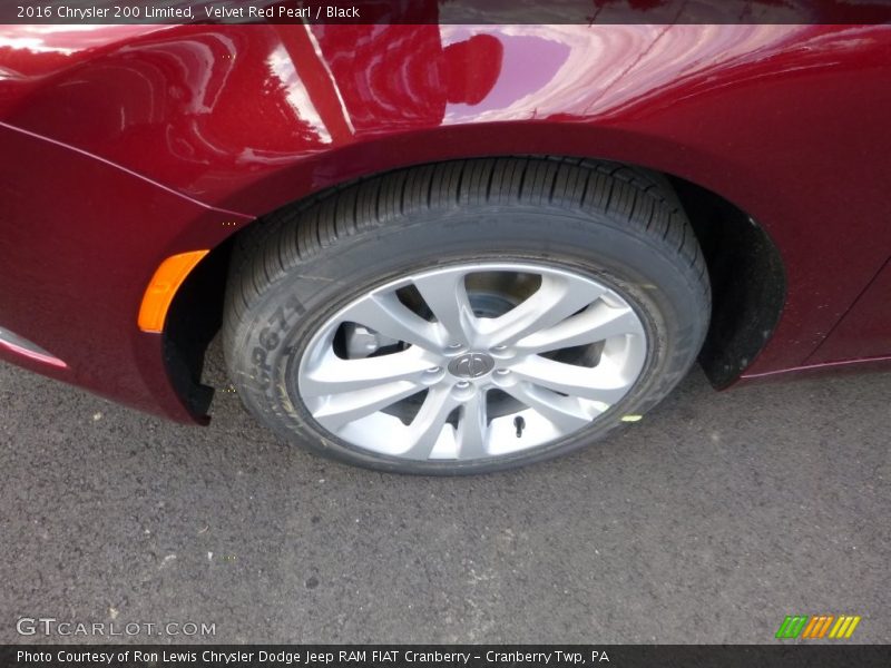 Velvet Red Pearl / Black 2016 Chrysler 200 Limited