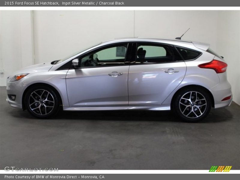 Ingot Silver Metallic / Charcoal Black 2015 Ford Focus SE Hatchback