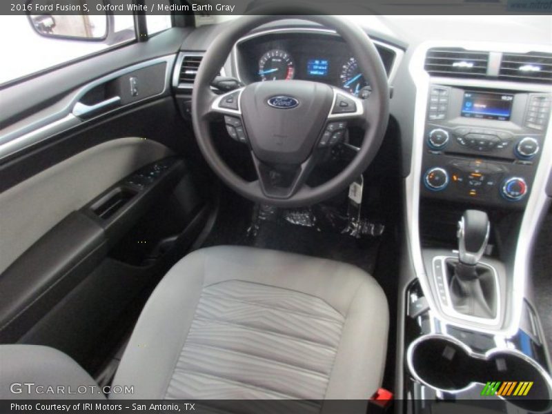 Oxford White / Medium Earth Gray 2016 Ford Fusion S