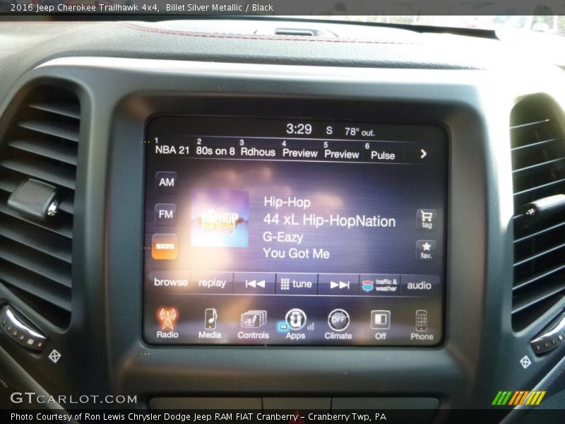 Billet Silver Metallic / Black 2016 Jeep Cherokee Trailhawk 4x4