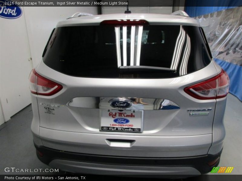 Ingot Silver Metallic / Medium Light Stone 2016 Ford Escape Titanium