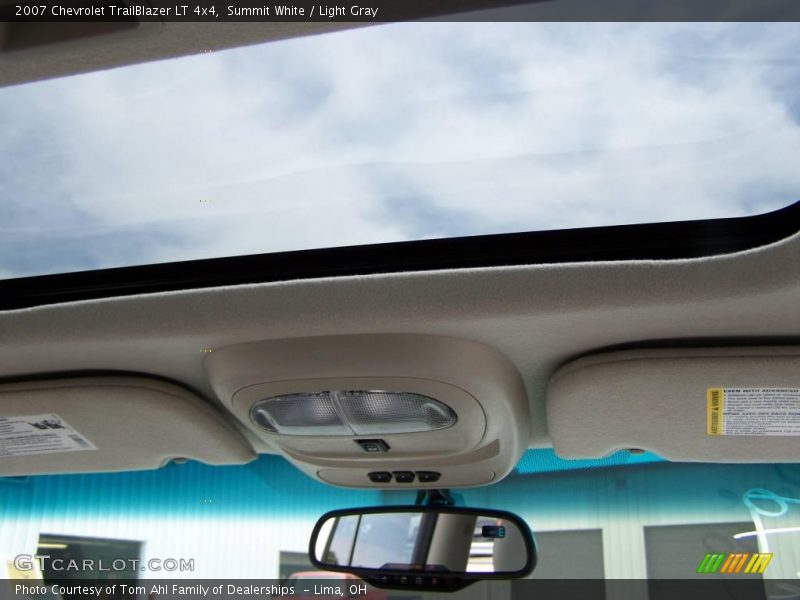 Summit White / Light Gray 2007 Chevrolet TrailBlazer LT 4x4