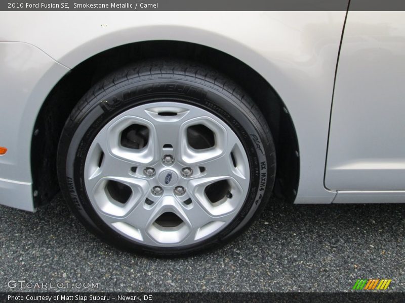 Smokestone Metallic / Camel 2010 Ford Fusion SE