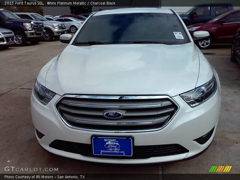 White Platinum Metallic / Charcoal Black 2015 Ford Taurus SEL