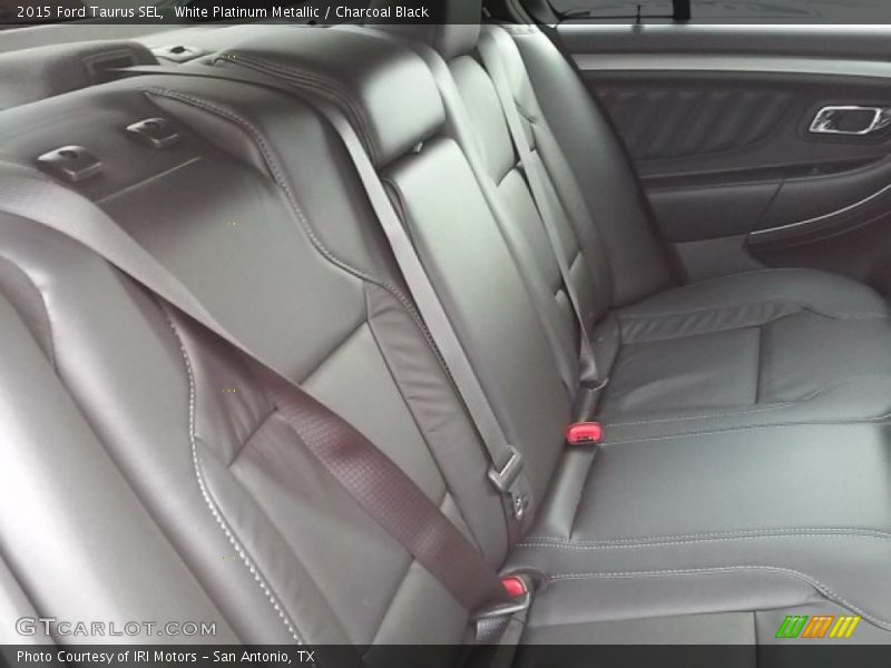 White Platinum Metallic / Charcoal Black 2015 Ford Taurus SEL