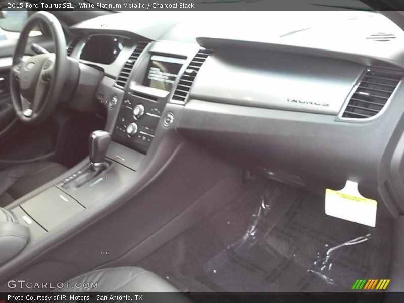 White Platinum Metallic / Charcoal Black 2015 Ford Taurus SEL