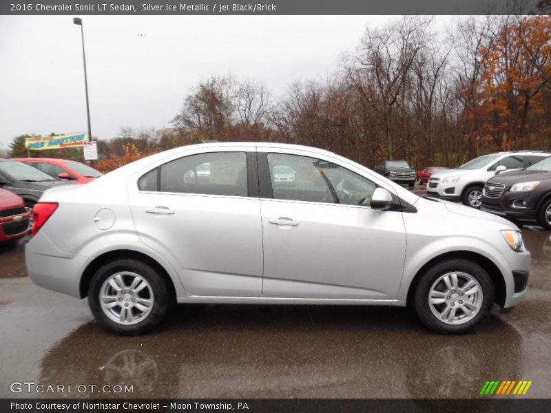 Silver Ice Metallic / Jet Black/Brick 2016 Chevrolet Sonic LT Sedan