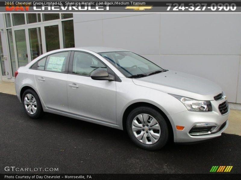 Silver Ice Metallic / Jet Black/Medium Titanium 2016 Chevrolet Cruze Limited LS