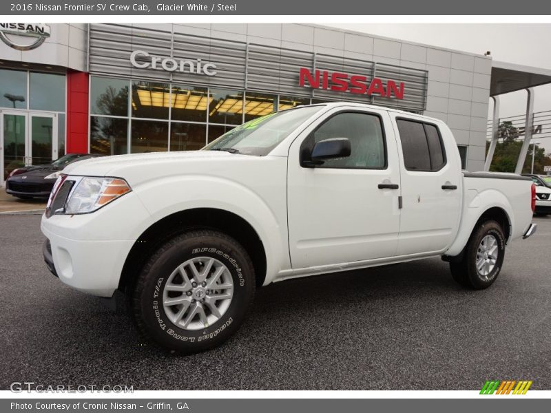 Glacier White / Steel 2016 Nissan Frontier SV Crew Cab