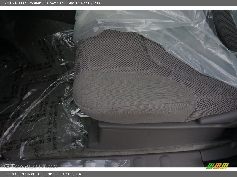 Glacier White / Steel 2016 Nissan Frontier SV Crew Cab