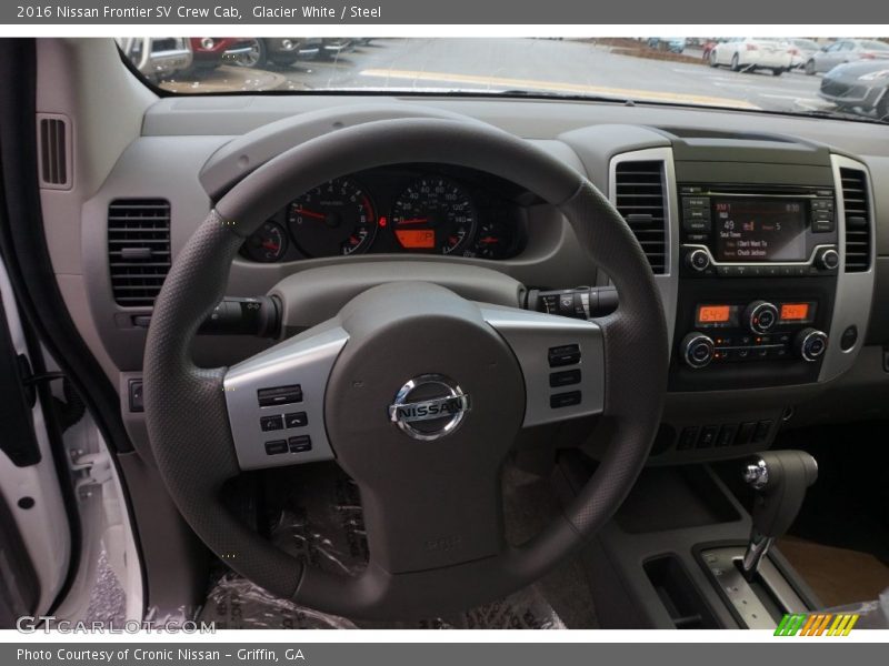 Glacier White / Steel 2016 Nissan Frontier SV Crew Cab
