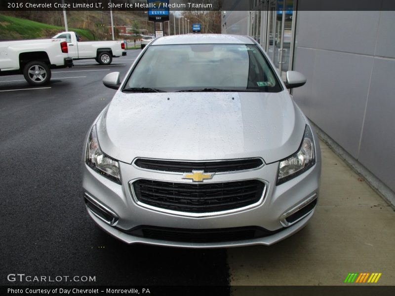 Silver Ice Metallic / Medium Titanium 2016 Chevrolet Cruze Limited LT