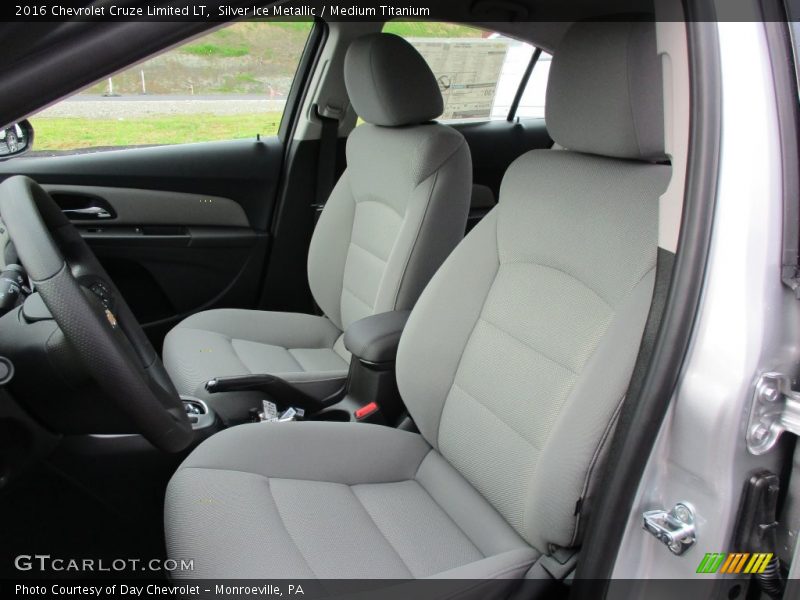 Silver Ice Metallic / Medium Titanium 2016 Chevrolet Cruze Limited LT