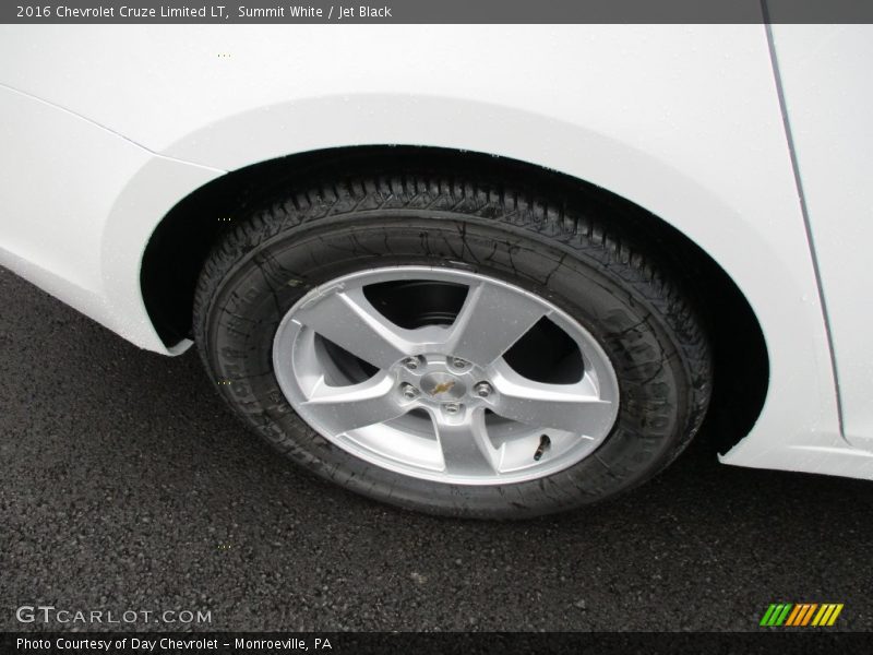 Summit White / Jet Black 2016 Chevrolet Cruze Limited LT