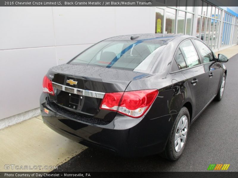 Black Granite Metallic / Jet Black/Medium Titanium 2016 Chevrolet Cruze Limited LS