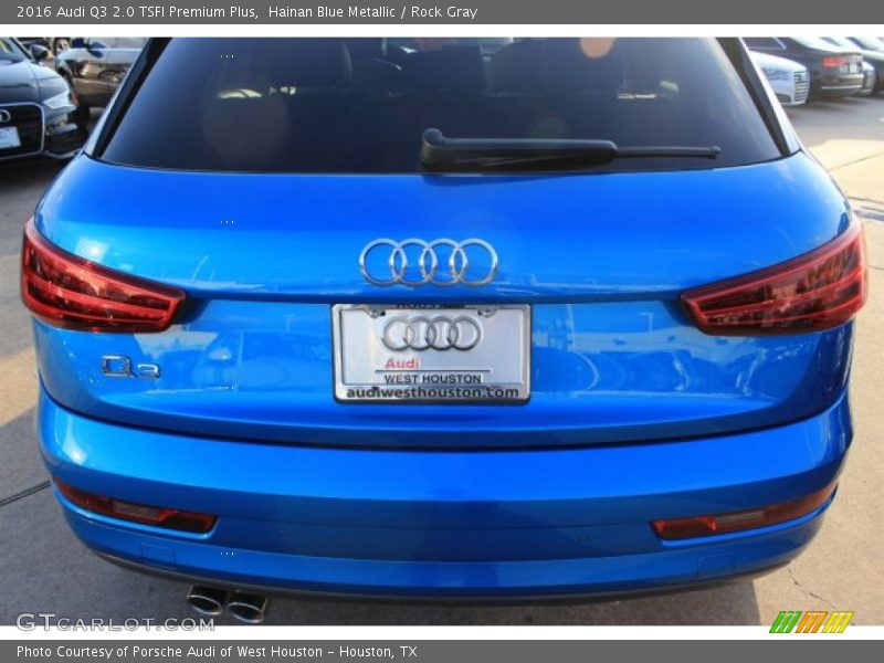 Hainan Blue Metallic / Rock Gray 2016 Audi Q3 2.0 TSFI Premium Plus