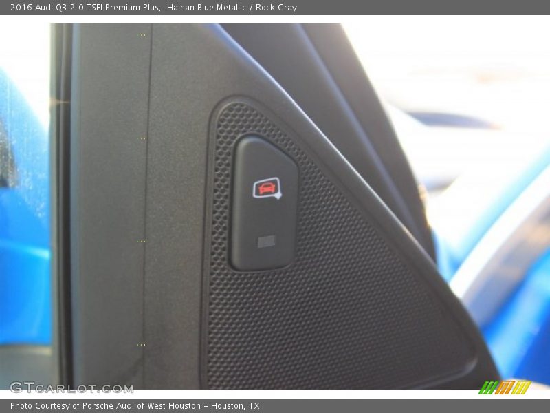 Hainan Blue Metallic / Rock Gray 2016 Audi Q3 2.0 TSFI Premium Plus