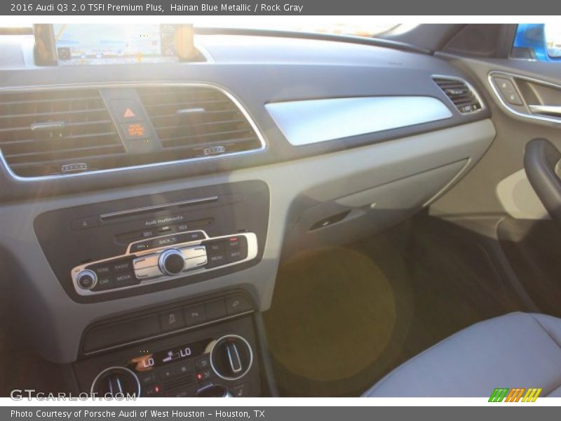 Hainan Blue Metallic / Rock Gray 2016 Audi Q3 2.0 TSFI Premium Plus