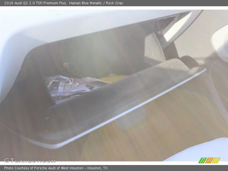 Hainan Blue Metallic / Rock Gray 2016 Audi Q3 2.0 TSFI Premium Plus
