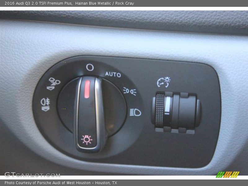 Hainan Blue Metallic / Rock Gray 2016 Audi Q3 2.0 TSFI Premium Plus