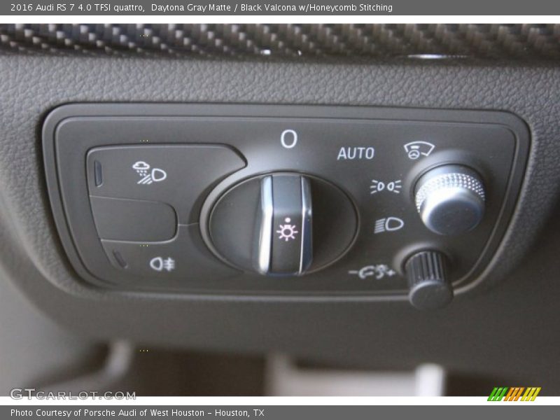 Controls of 2016 RS 7 4.0 TFSI quattro