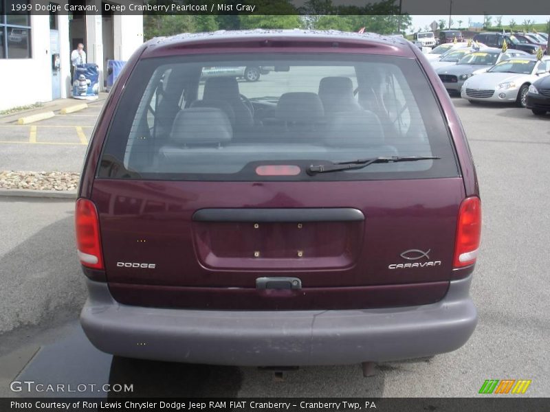 Deep Cranberry Pearlcoat / Mist Gray 1999 Dodge Caravan