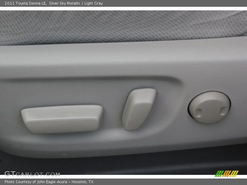 Silver Sky Metallic / Light Gray 2011 Toyota Sienna LE