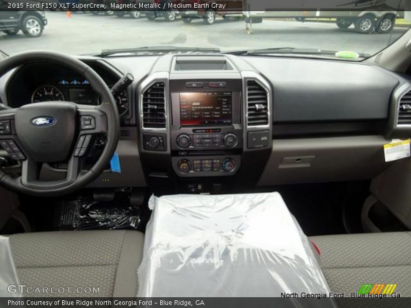 Magnetic Metallic / Medium Earth Gray 2015 Ford F150 XLT SuperCrew