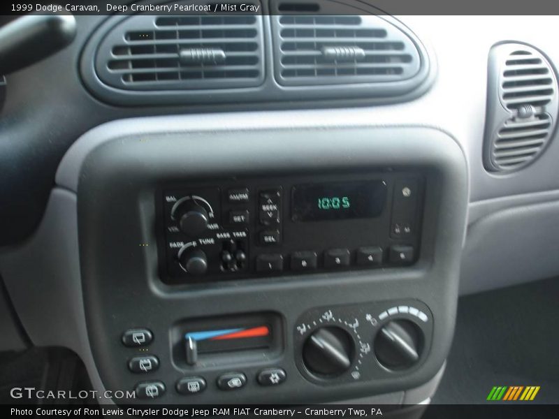 Deep Cranberry Pearlcoat / Mist Gray 1999 Dodge Caravan
