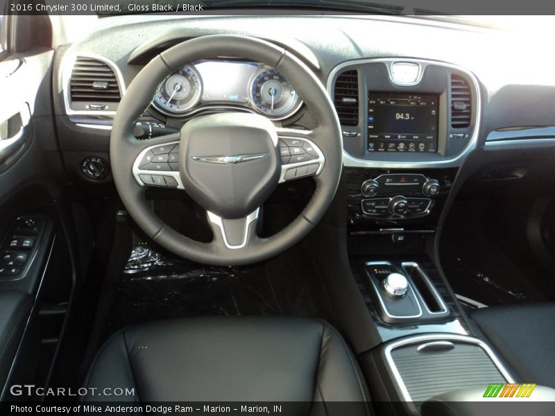 Gloss Black / Black 2016 Chrysler 300 Limited