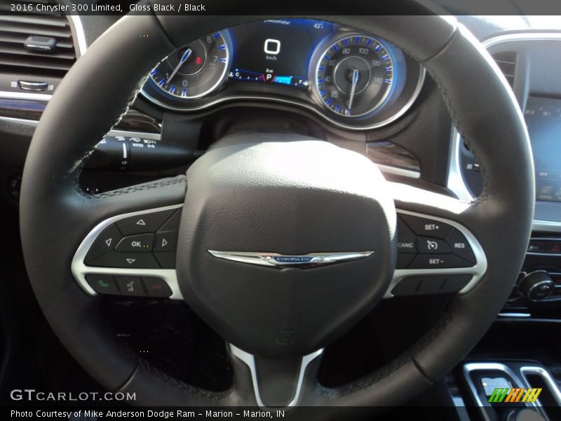 Gloss Black / Black 2016 Chrysler 300 Limited
