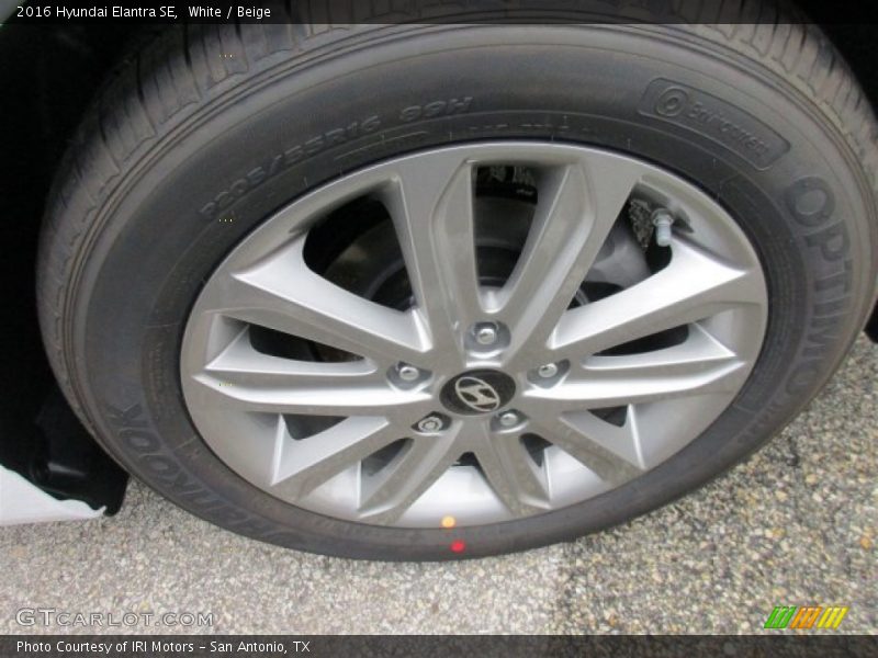 White / Beige 2016 Hyundai Elantra SE