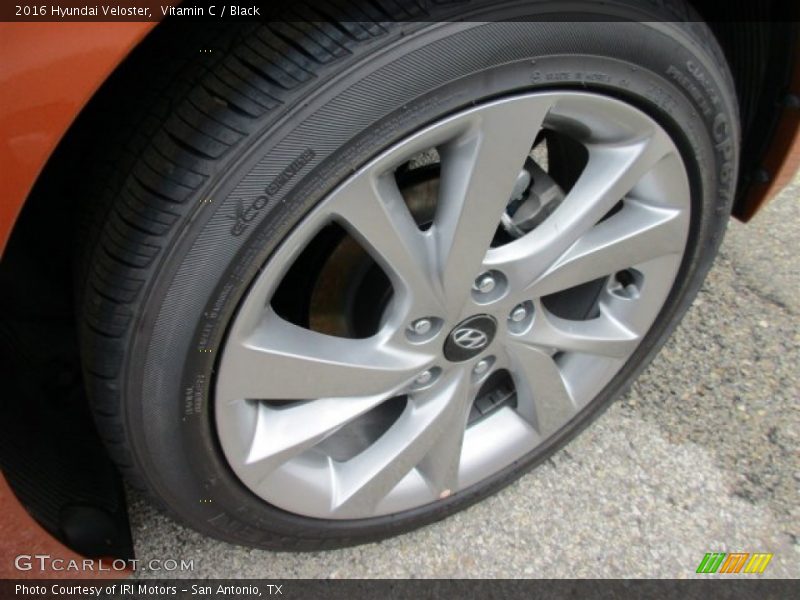 Vitamin C / Black 2016 Hyundai Veloster