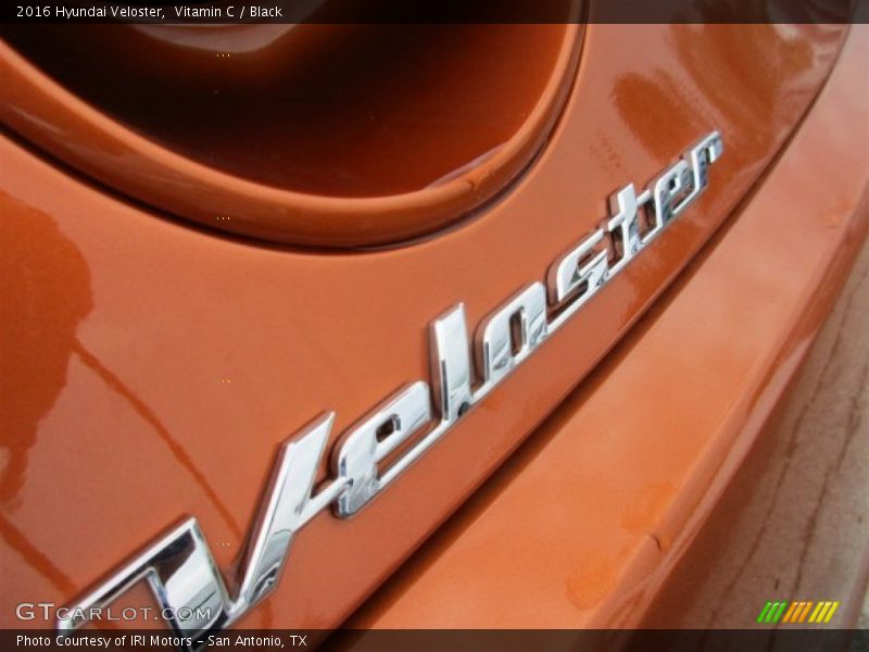 Vitamin C / Black 2016 Hyundai Veloster