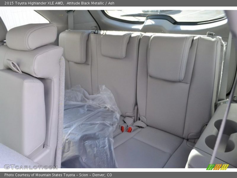 Attitude Black Metallic / Ash 2015 Toyota Highlander XLE AWD