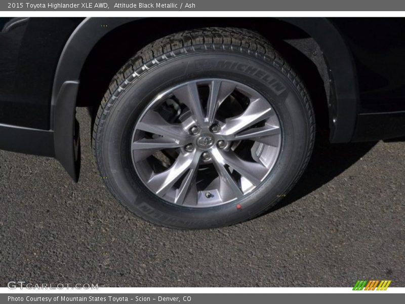 Attitude Black Metallic / Ash 2015 Toyota Highlander XLE AWD
