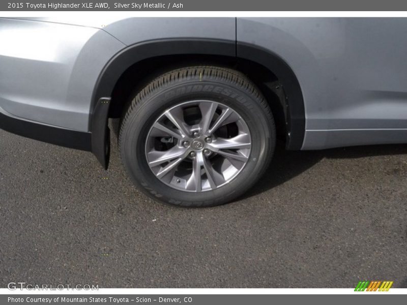 Silver Sky Metallic / Ash 2015 Toyota Highlander XLE AWD