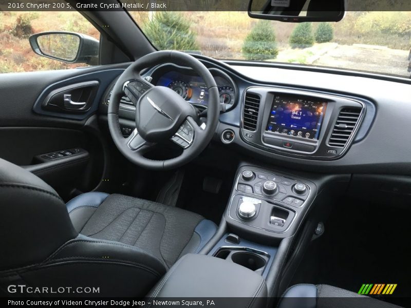 Granite Crystal Metallic / Black 2016 Chrysler 200 S