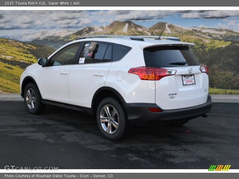 Super White / Ash 2015 Toyota RAV4 XLE