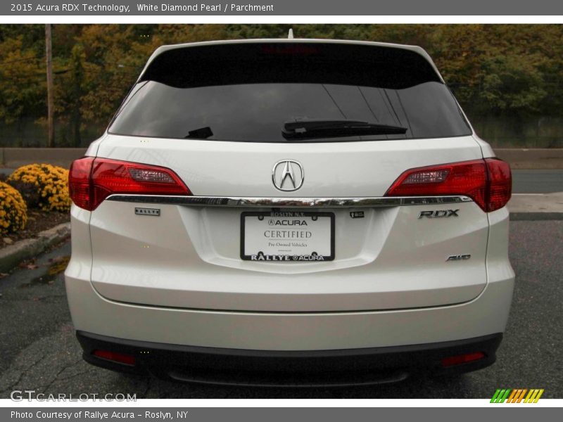 White Diamond Pearl / Parchment 2015 Acura RDX Technology