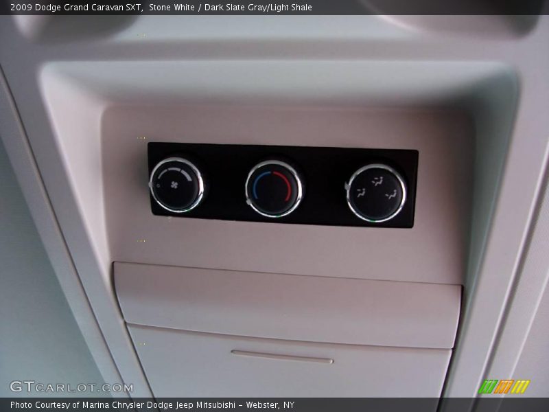 Stone White / Dark Slate Gray/Light Shale 2009 Dodge Grand Caravan SXT