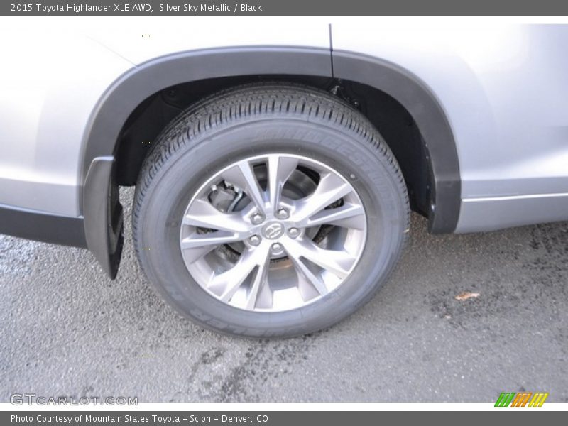 Silver Sky Metallic / Black 2015 Toyota Highlander XLE AWD