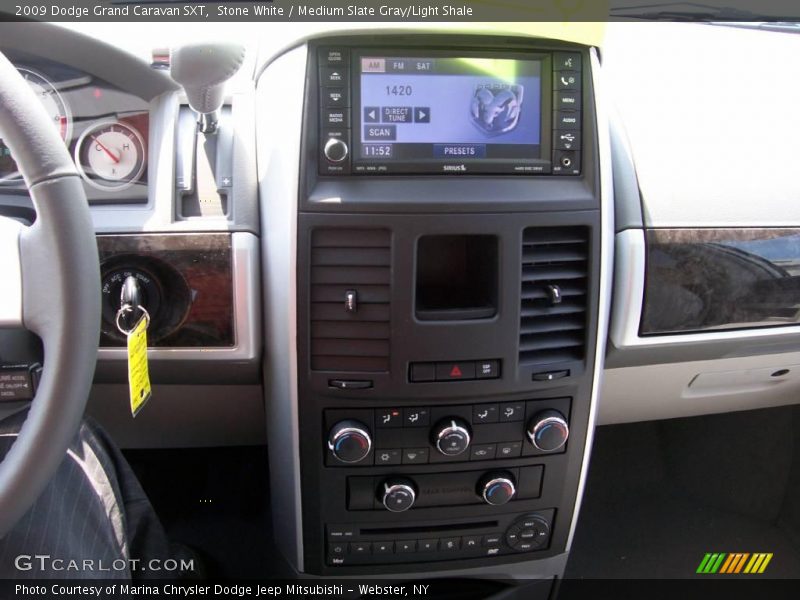 Stone White / Medium Slate Gray/Light Shale 2009 Dodge Grand Caravan SXT