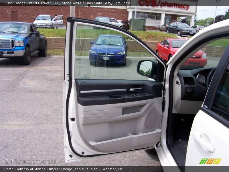 Stone White / Dark Slate Gray/Light Shale 2009 Dodge Grand Caravan SXT